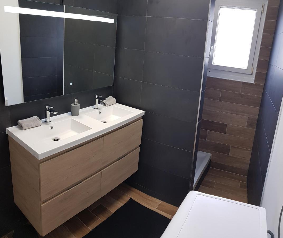 Appartement Centre Ville Concarn Home Конкарно Екстер'єр фото