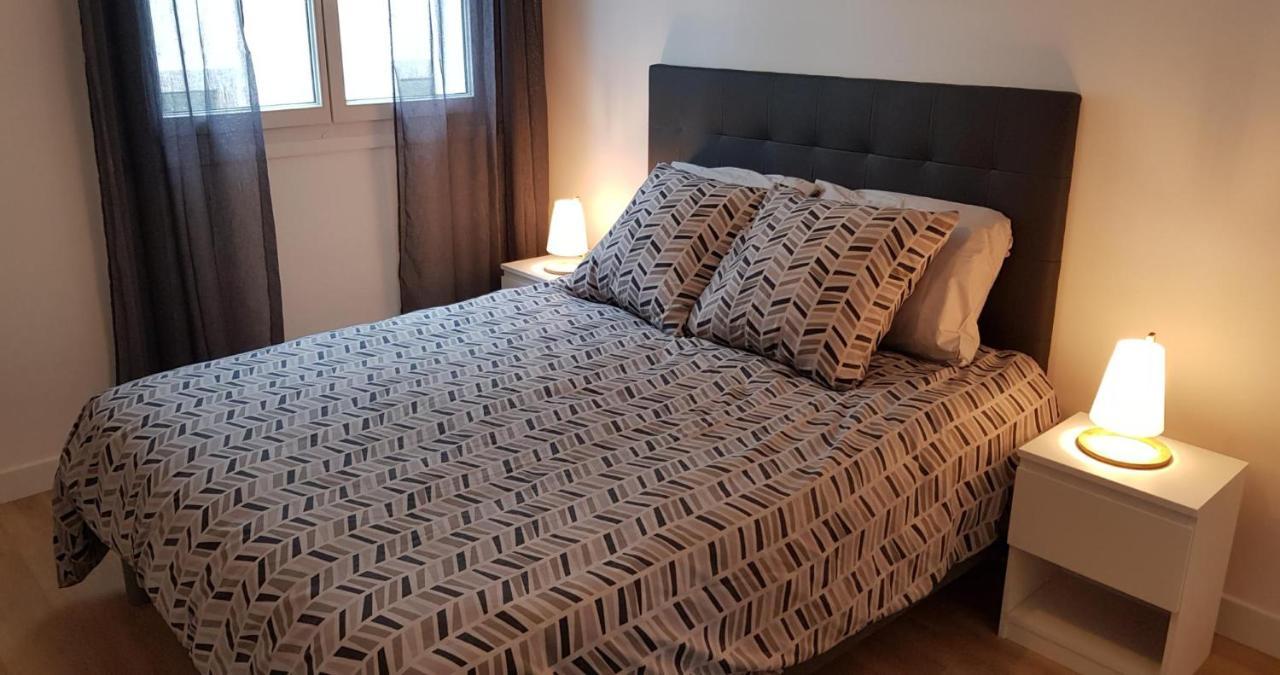 Appartement Centre Ville Concarn Home Конкарно Екстер'єр фото