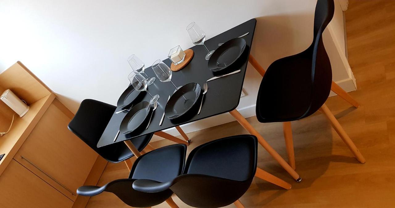Appartement Centre Ville Concarn Home Конкарно Екстер'єр фото